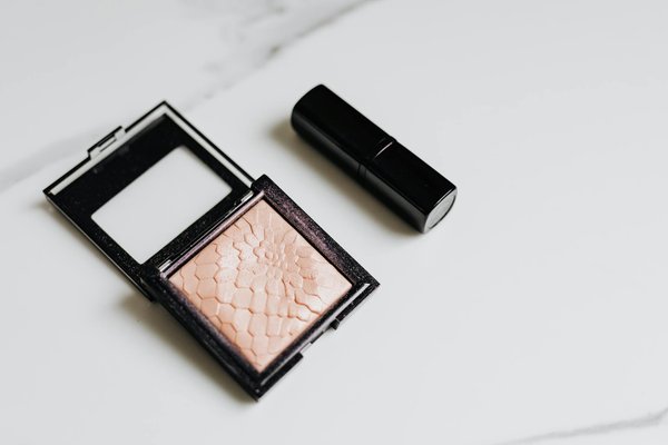 Top Trending Eco-Friendly Bags to Elevate Your Spring Style